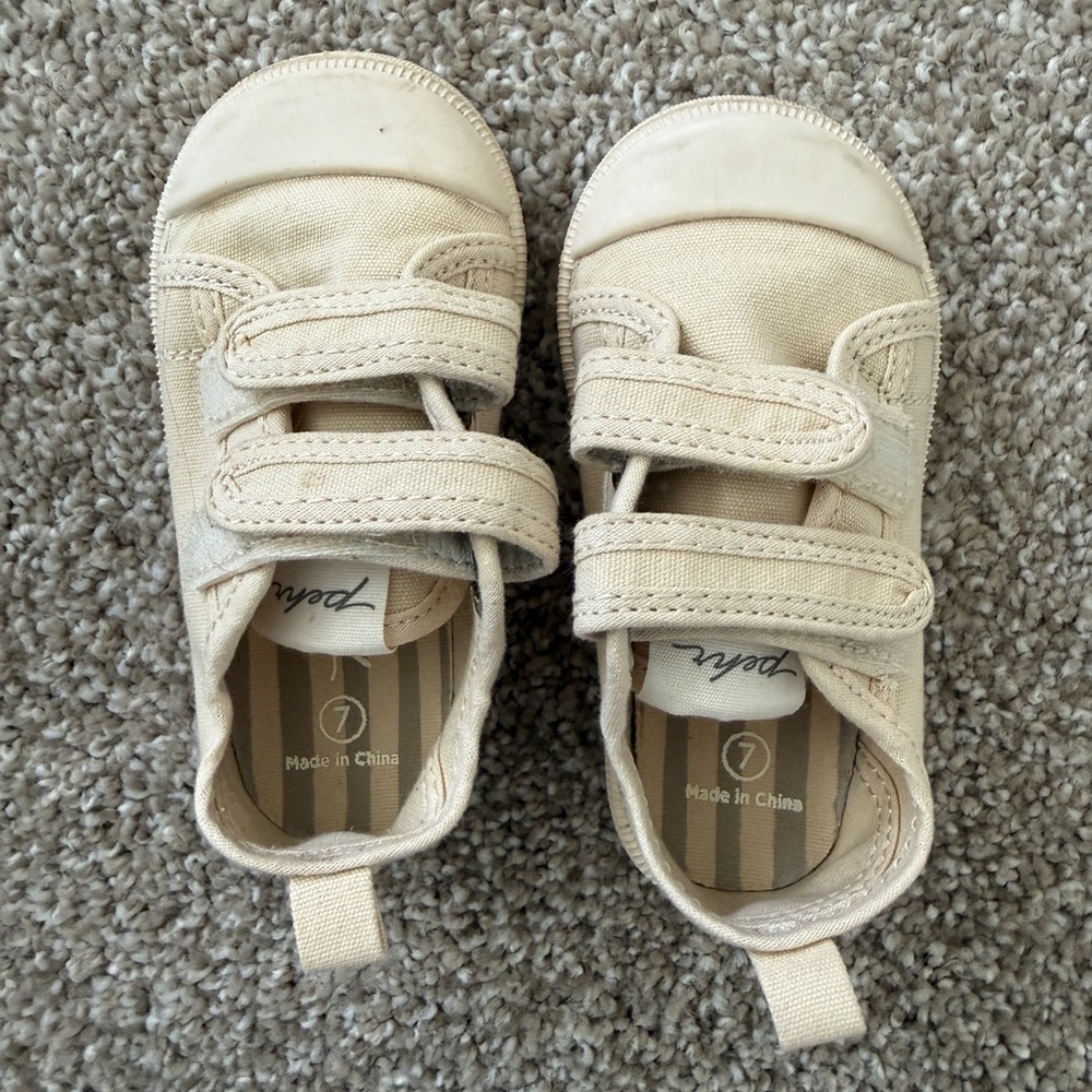 Perh, Kids Canvas Sneakers in Cream, Size 7T